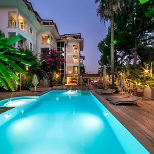 Petunya Boutique 3* Icmeler